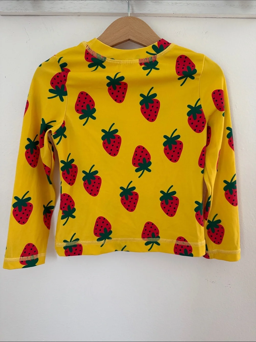 Hanna Andersson Yellow Strawberry Long Sleeve Rash Guard Swim Top Size 4 100cm